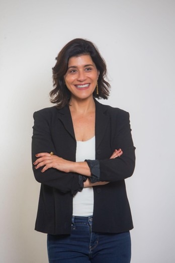 Lariza Squeff - Diretora